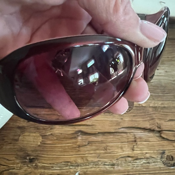 COACH SUNGLASSES BURGANDY “Susie” with pink accent - Picture 16 of 16